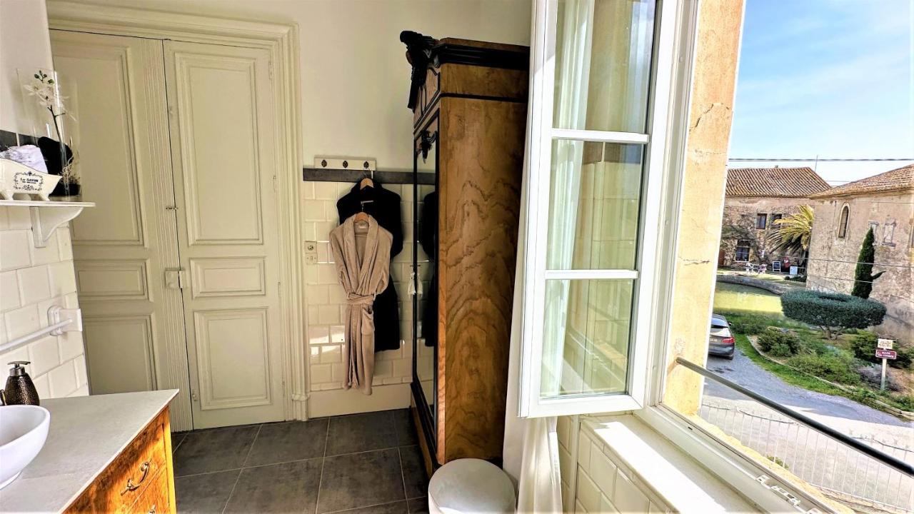 Le Neptune Le Somail Luaran gambar